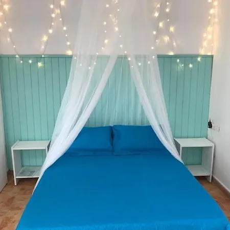 Petit Room,